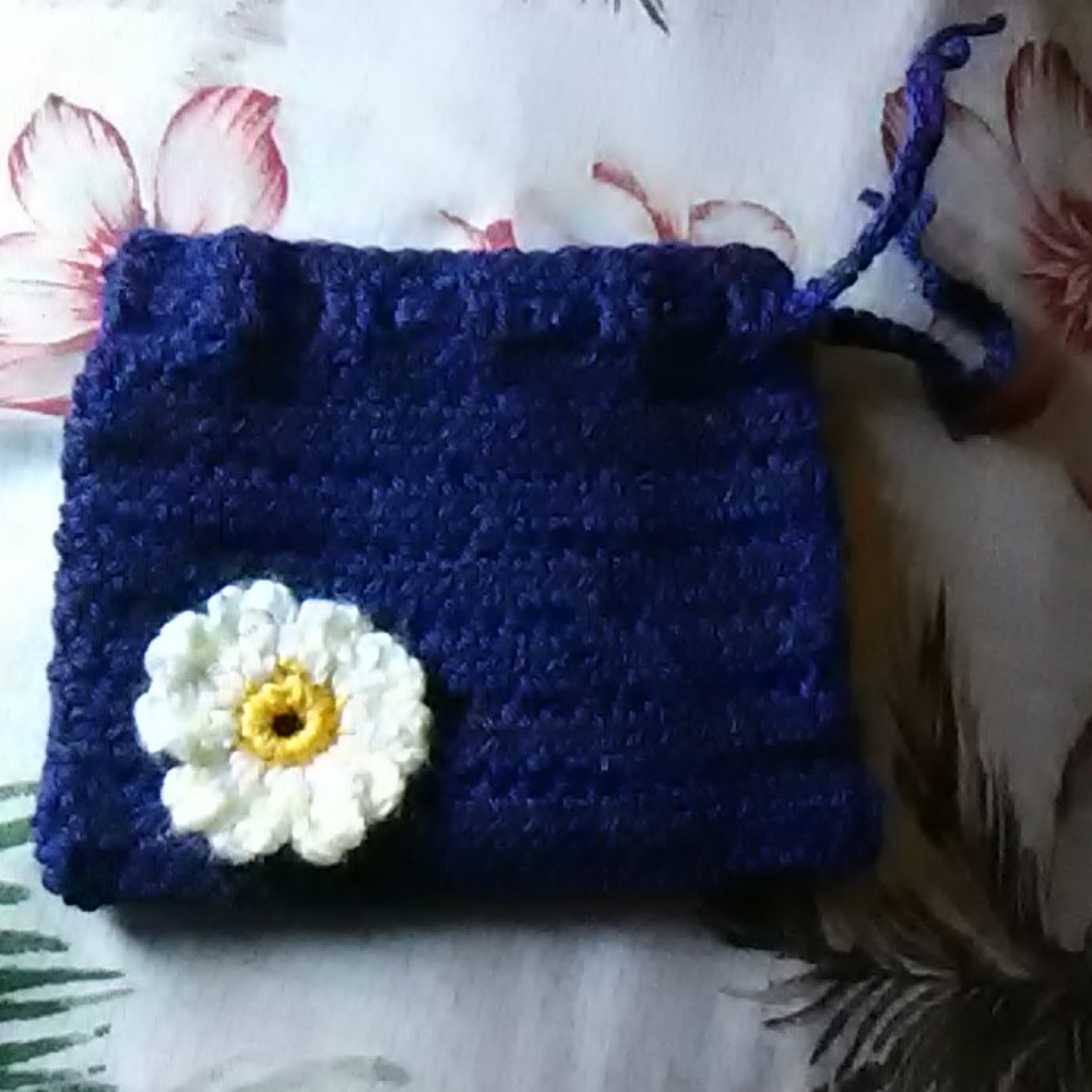 Brand new crocheted bag with flower+ free 🎁